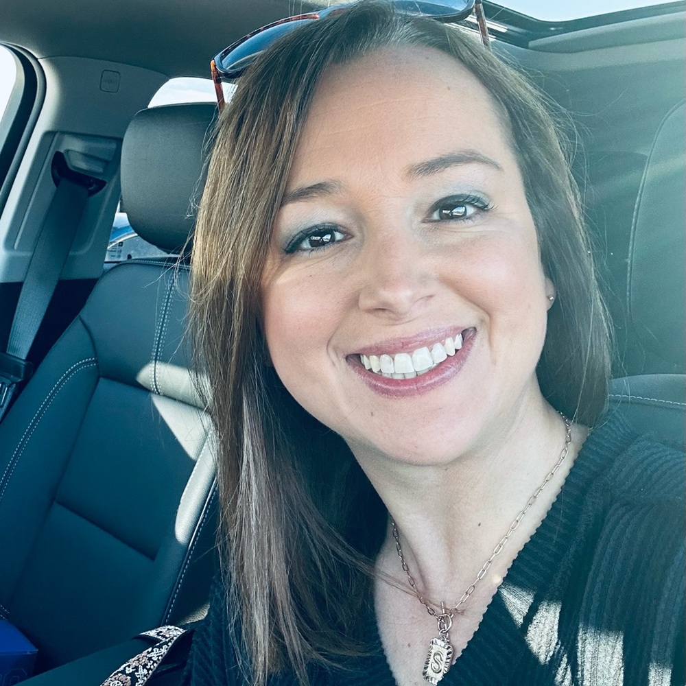 Meet your Posher, Stephanie